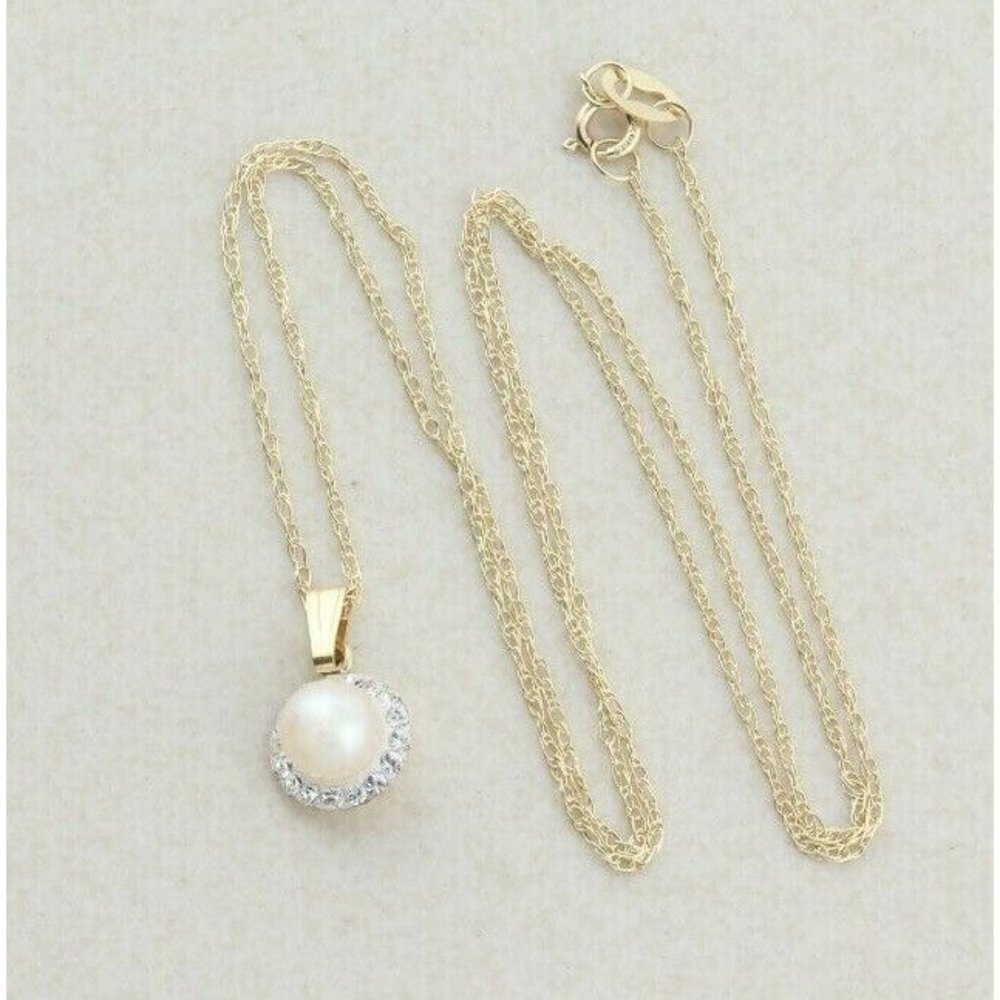 10k Yellow Gold Freshwater Pearl & Crystal Halo Necklace 18 inch chain - Picture 5 of 8